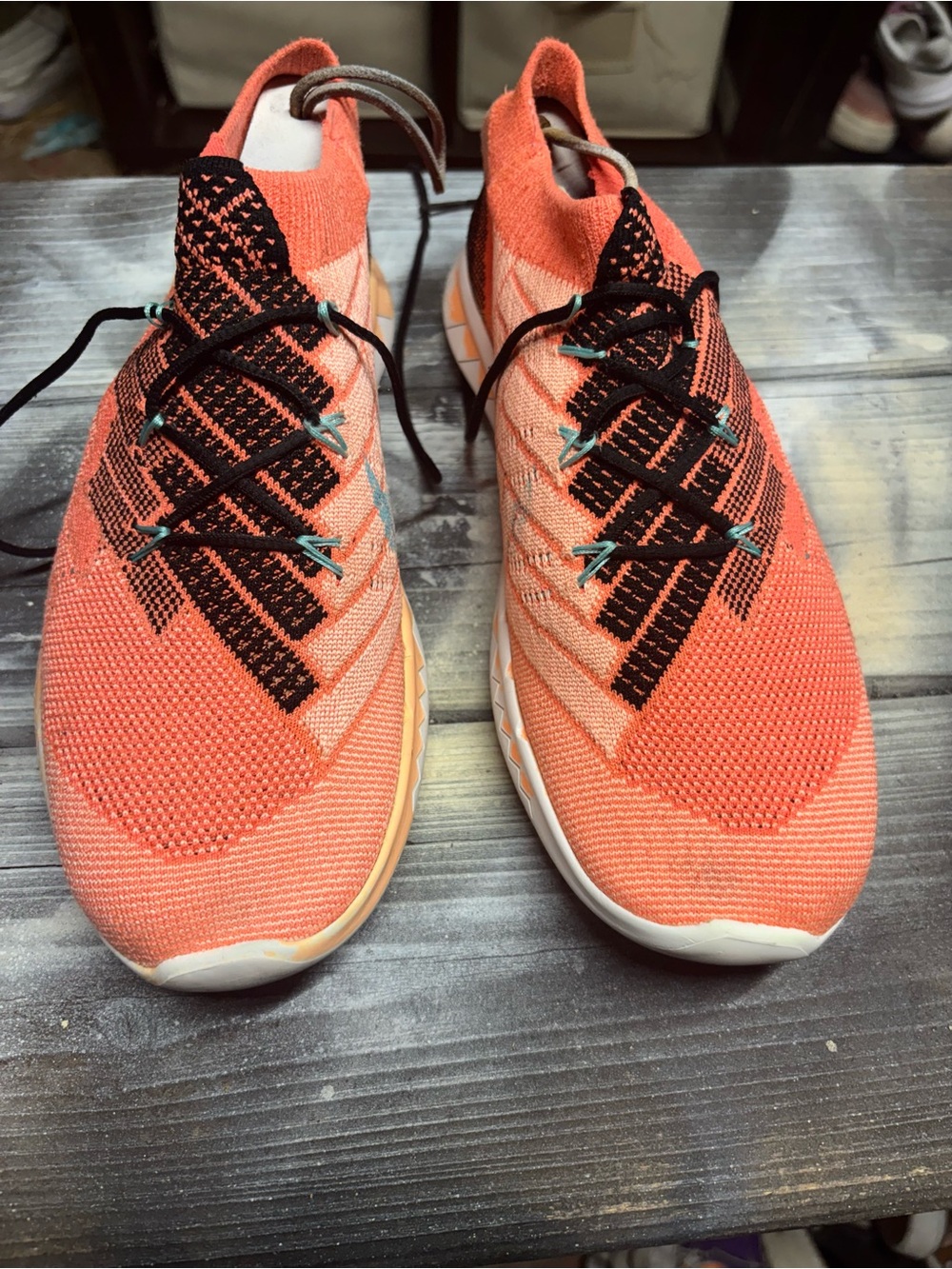 Nike Women’s 8 Lightweight Coral Knit Running Shoes